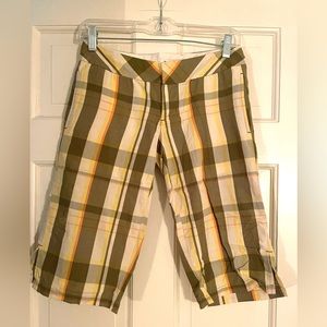 Split plaid capri pants